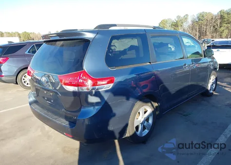 2013 Toyota Sienna Le V6 8 Passenger из США, поврежденный, VIN 5TDKK3DC1DS361068